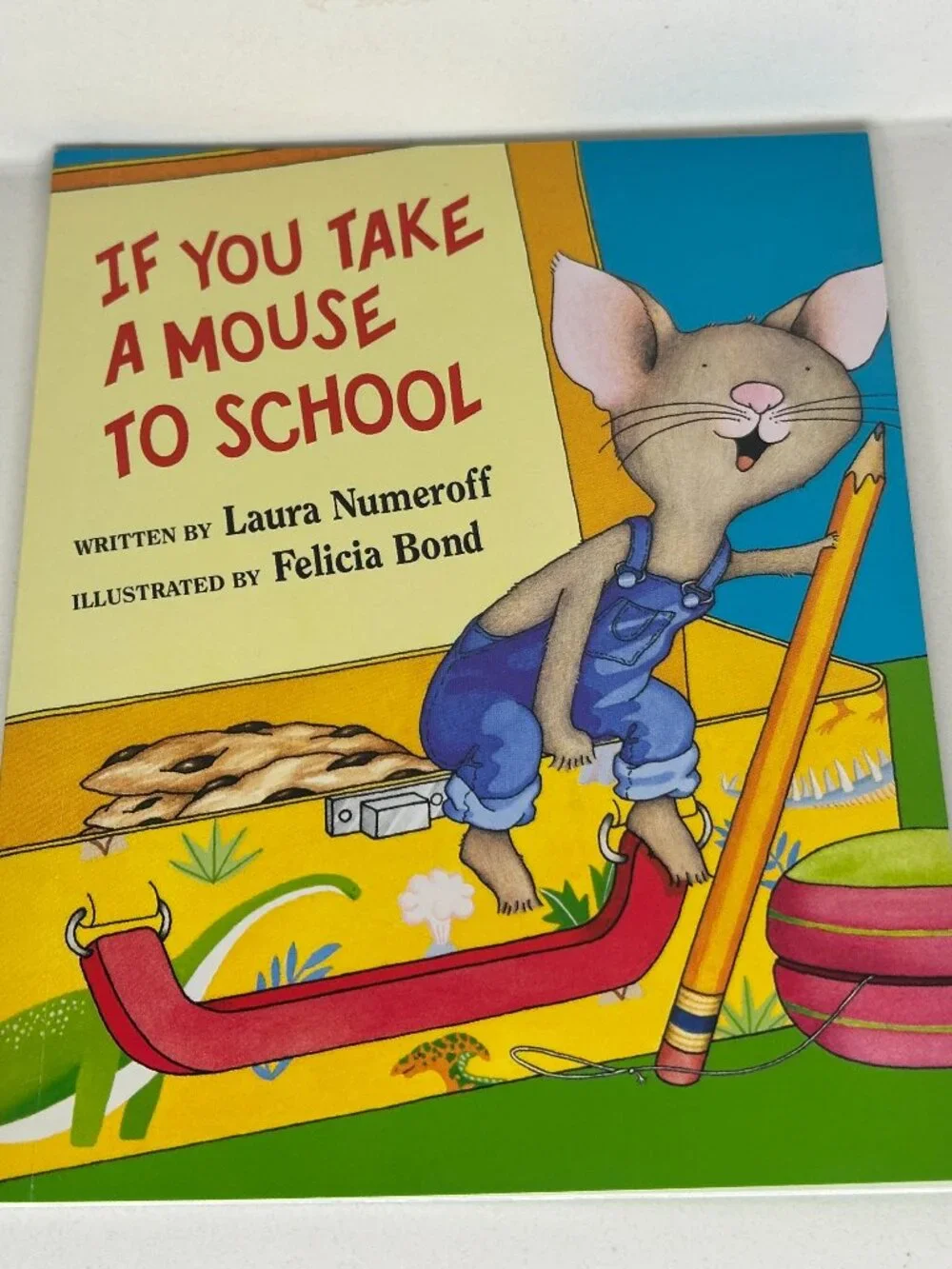 McDonald’s Happy Meal Readers Mini Book “If You Take a Mouse to School”
